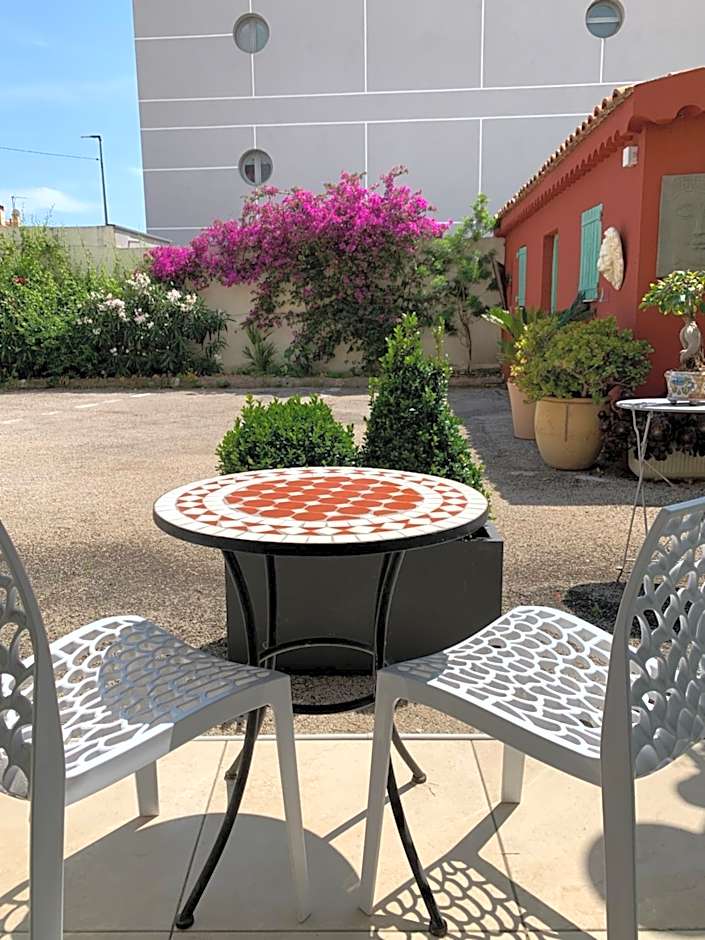 Hôtel La Villa des Oliviers