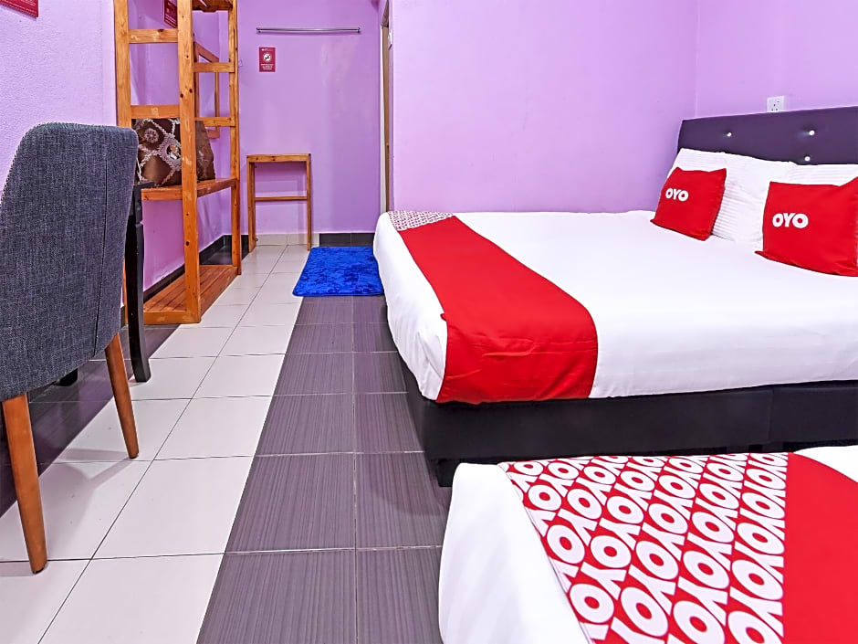 Hotel O Awan Biru Motel