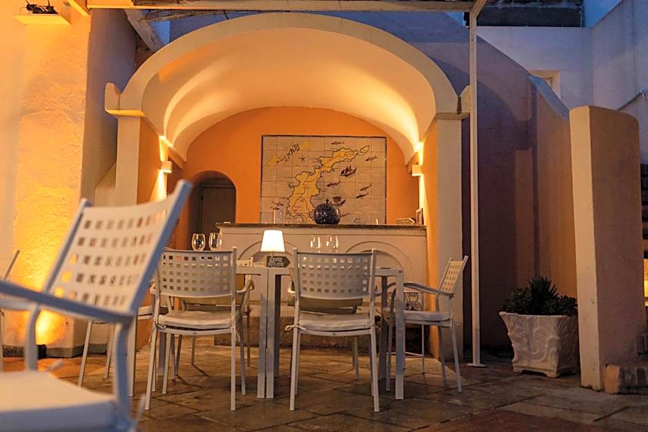 Hotel Chiaia Di Luna