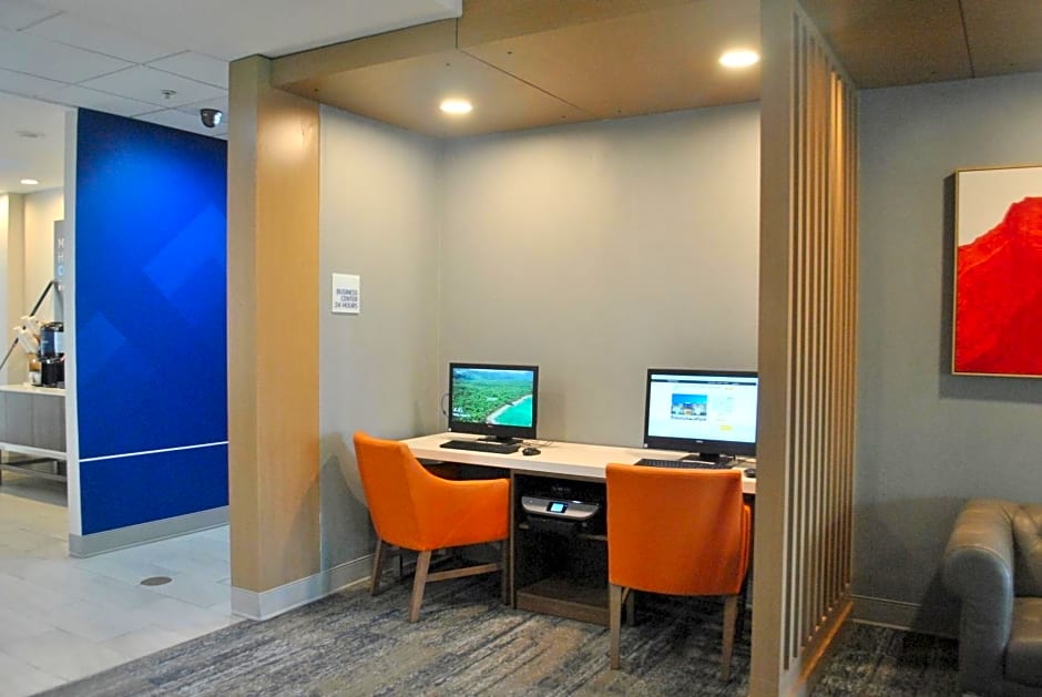 Holiday Inn Express Hotel & Suites Dover By IHG
