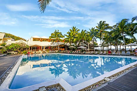 Le Peninsula Bay Beach Resort & Spa