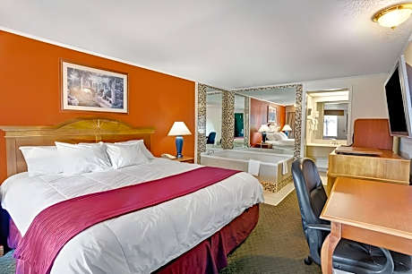 Knights Inn - Sterling Heights, MI
