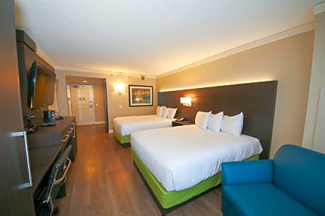 Deluxe Queen Room with Two Queen Beds - Non-Smoking
