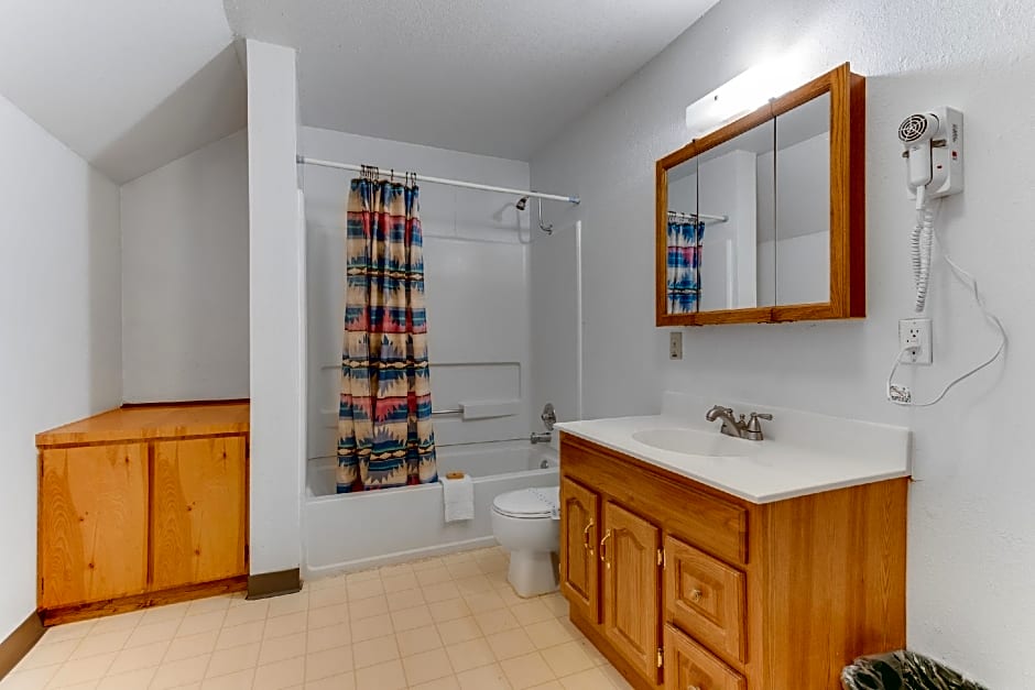 Dolores Mountain Inn