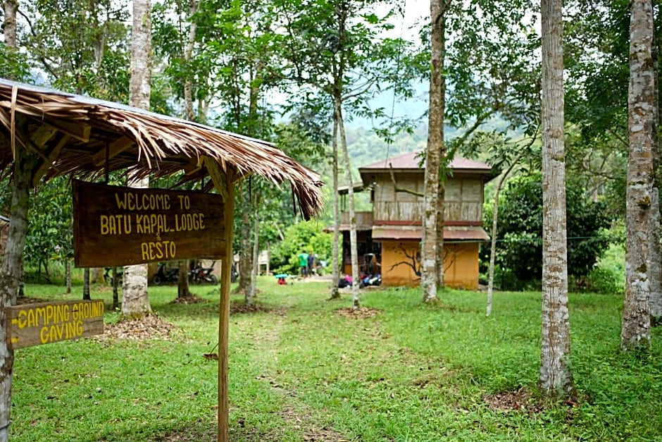Batu Kapal Lodge