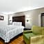 Red Roof PLUS+ & Suites Atlanta Airport South