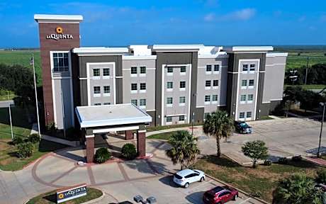 La Quinta Inn & Suites by Wyndham Pearsall