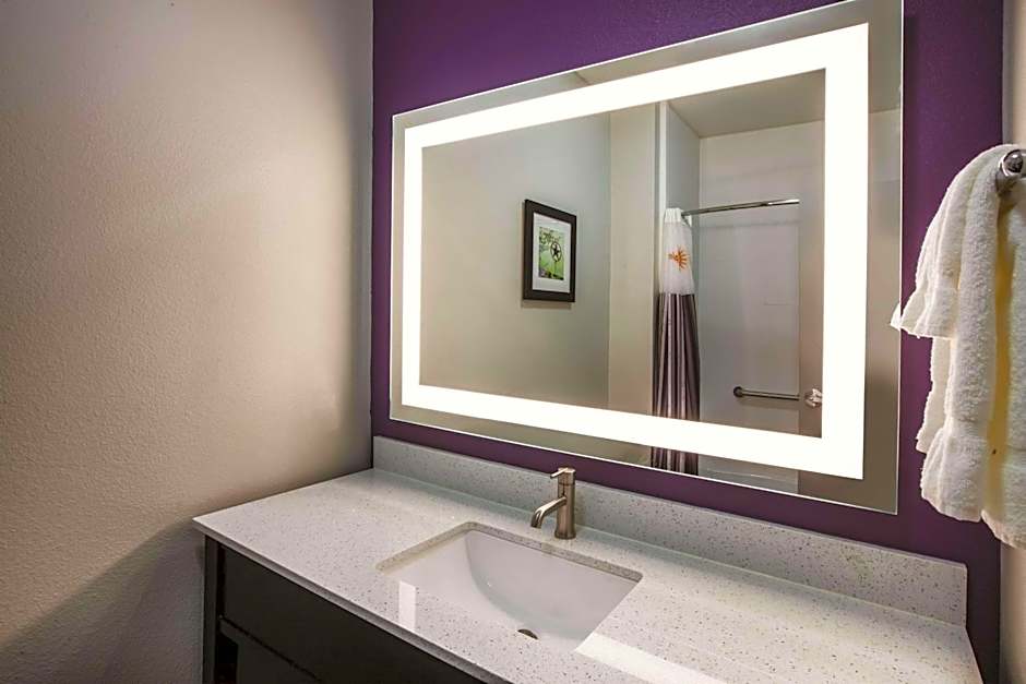 La Quinta Inn & Suites by Wyndham Lubbock South