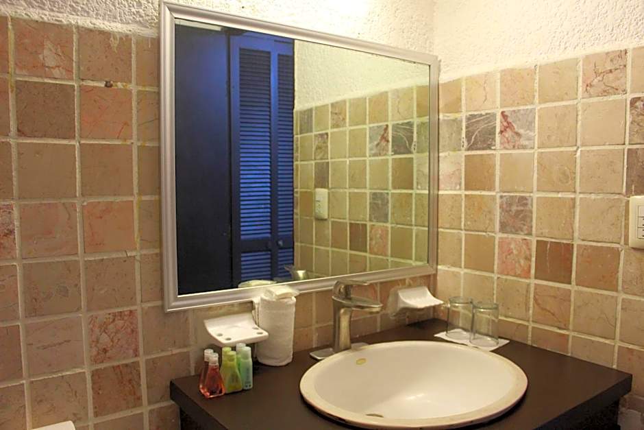 Nirvana Hotel & Hostel - Cancun Hotel Zone – Cancun, TX
