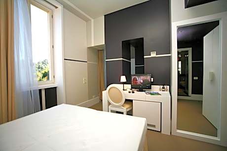 Classic Double or Twin Room