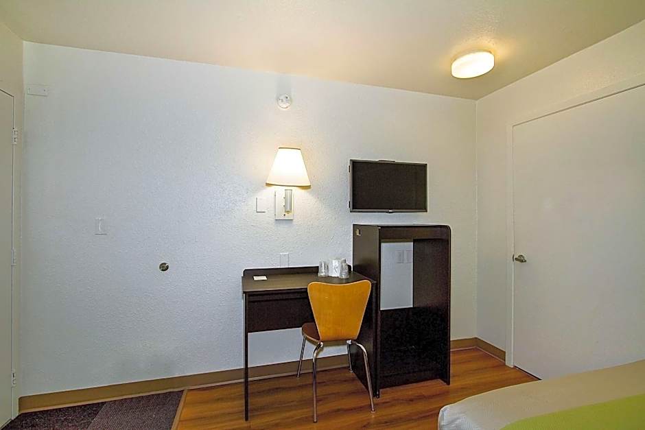 Motel 6-Green Bay, WI