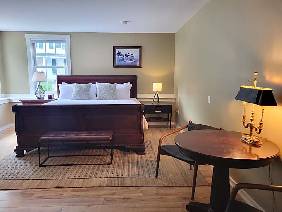 The Stowe Village Inn