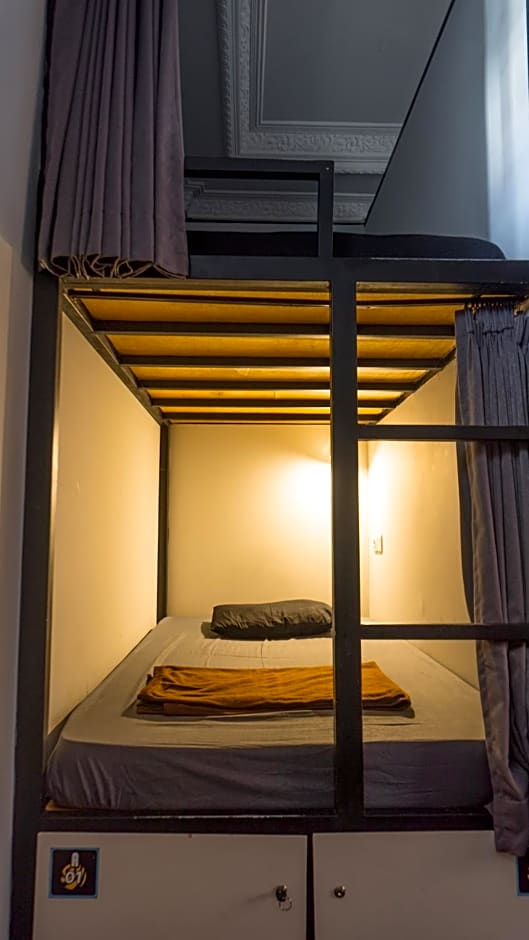 Sunshot Hostel