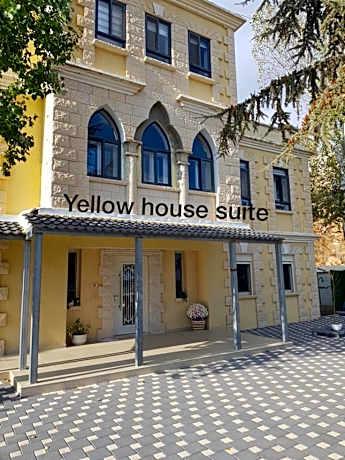 Yellow House Suite