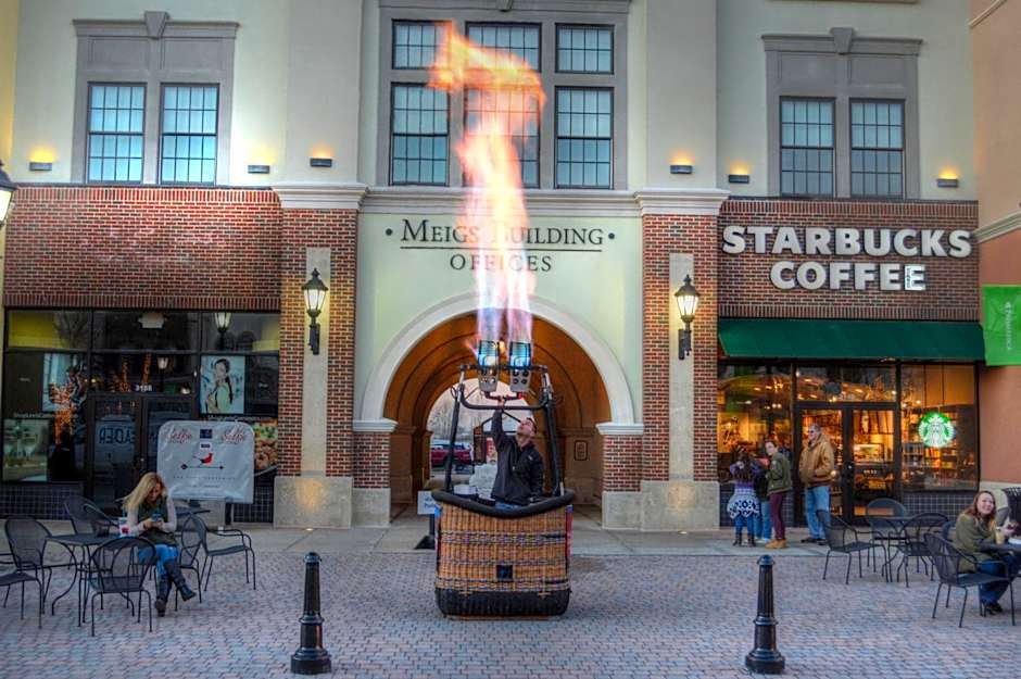 Holiday Inn Express & Suites Toledo South - Perrysburg By IHG