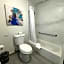 La Quinta Inn & Suites by Wyndham Houston Bush Iah South
