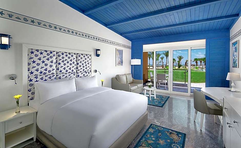 Photo 1 of 4 of Premium 1 King Bed, Garden View