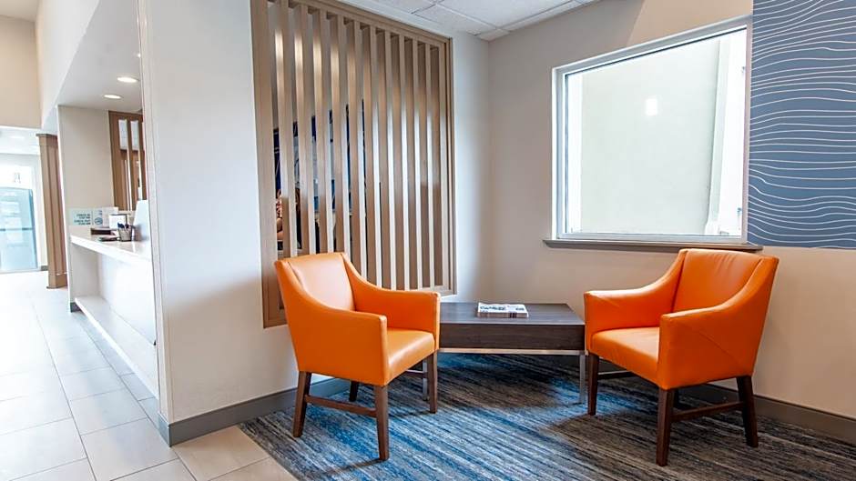 Holiday Inn Express Oakdale By IHG