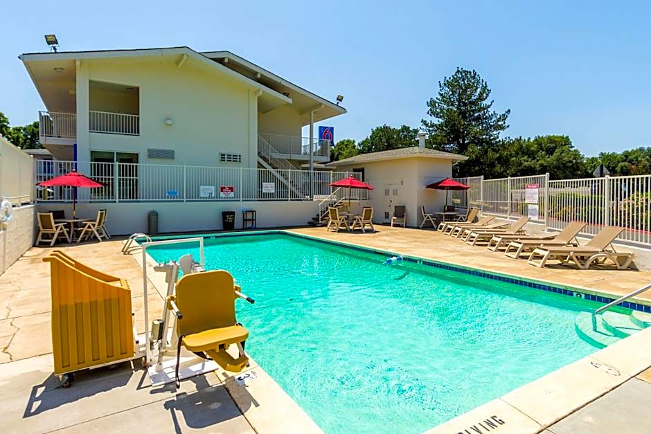 Motel 6-Redding, CA - Central