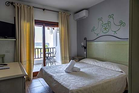 Deluxe Double Room with Sea View