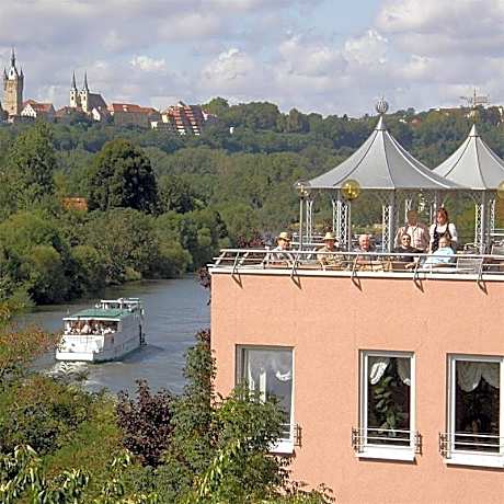 Hotel Schöne Aussicht renoviert