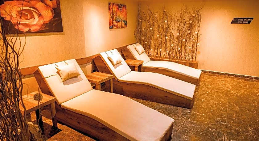 Selcuk Hotel Sems-i Tebrizi