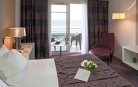 Deluxe Double Room with Sea View - Spa Access