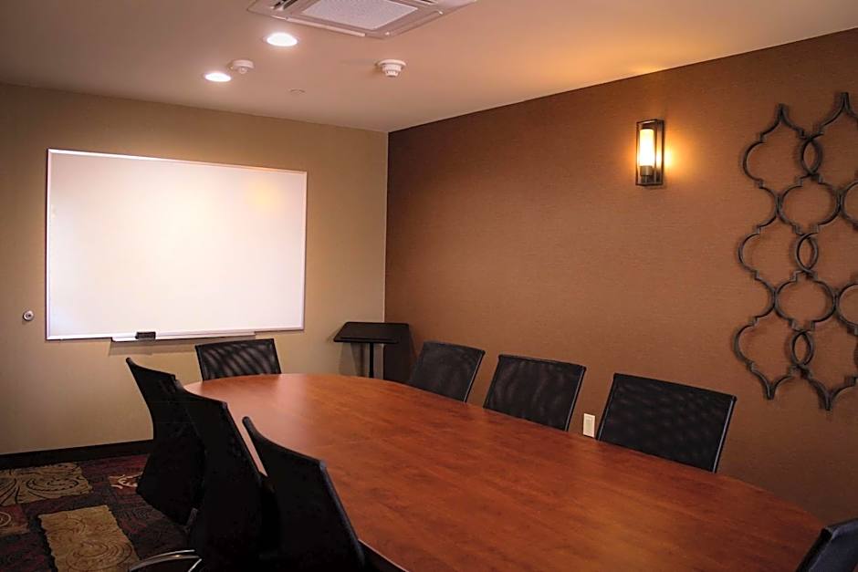 Best Western Plus Arrowhead Hotel