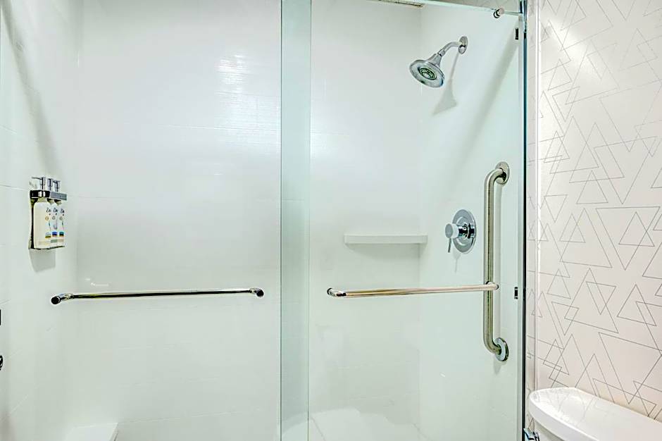 Holiday Inn Express Hotel & Suites Columbus Airport By IHG