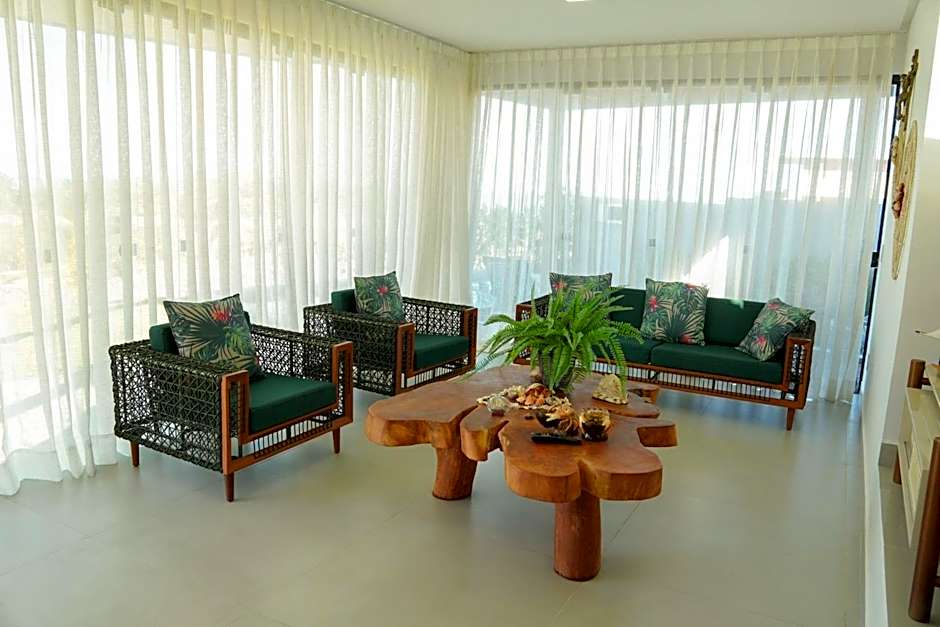 Casa em Milagres/AL | 3 suítes, vista-mar, piscina