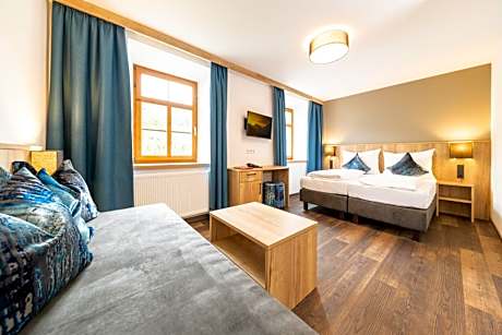 Standard Family Room