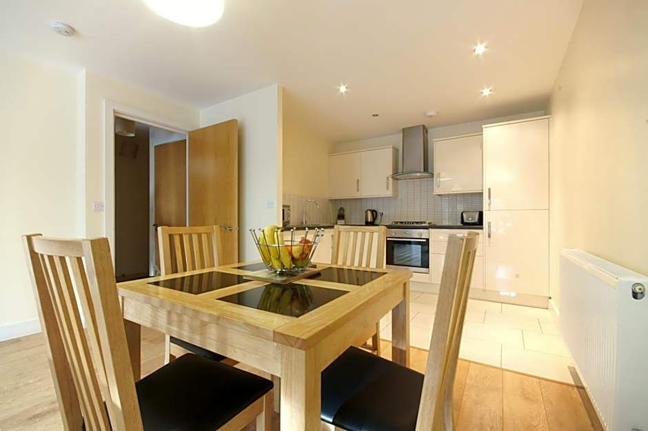 Lodge Drive Serviced Apartments