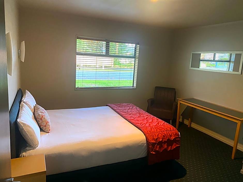 Bentleys Motor Inn