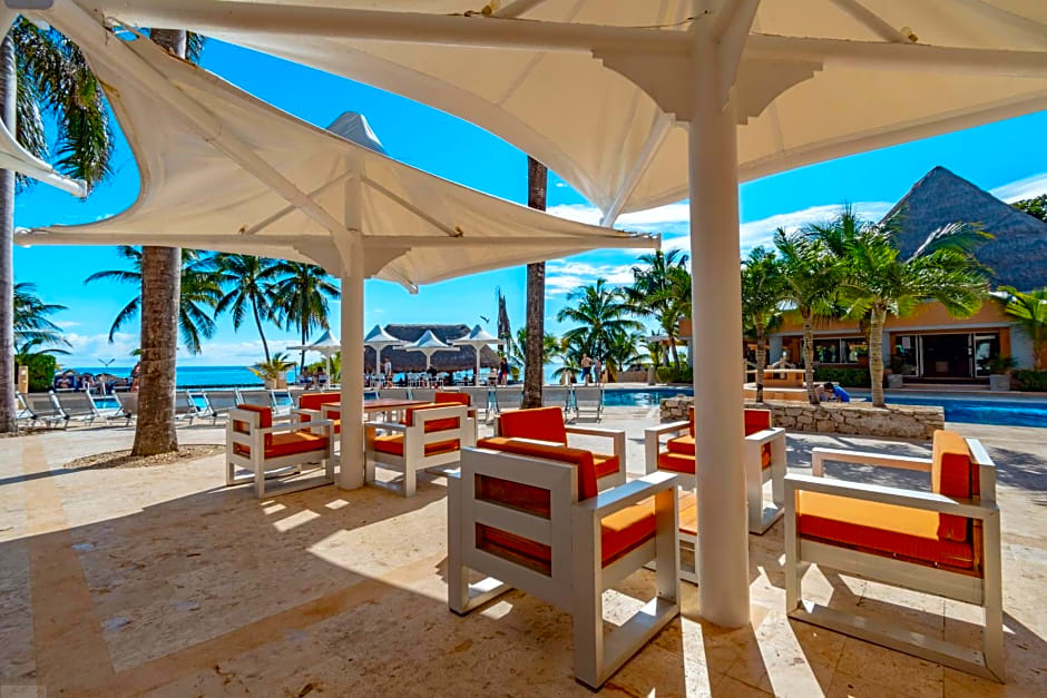 Puerto Aventuras Hotel & Beach Club