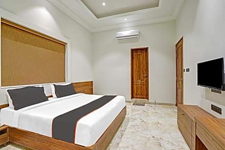Ratna Vilas Palace