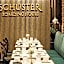 SCHUSTER Boarding House