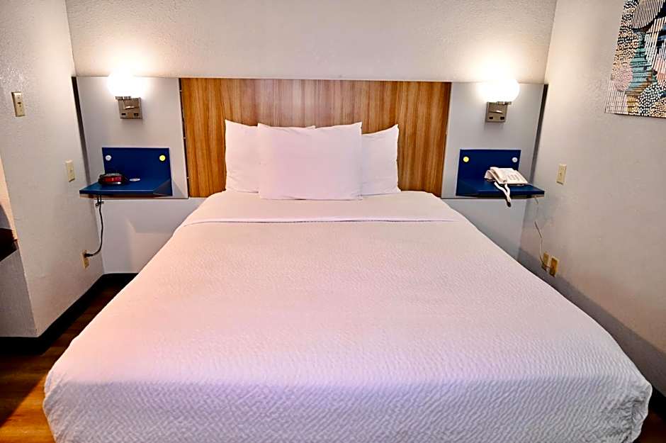 Microtel Inn & Suites by Wyndham Murfreesboro