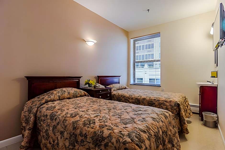 Americana Inn