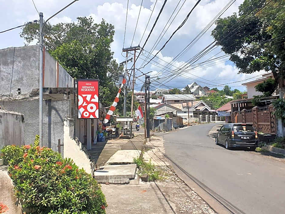 OYO 90536 Wenasia Residence – Manado, CA
