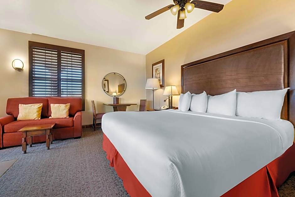 Best Western Plus Hacienda Suites-Old Town