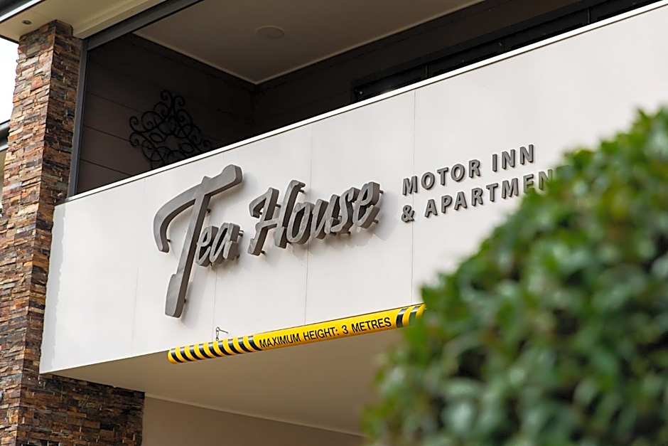 Tea House Motor Inn