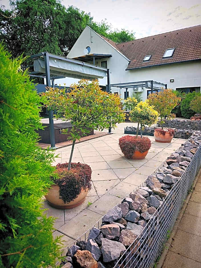 Caballus Lovasmajor Panzió