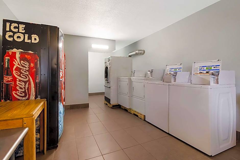 Rodeway Inn Conference Center