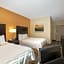 La Quinta Inn & Suites by Wyndham Lincoln