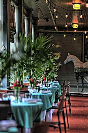 Roycroft Inn