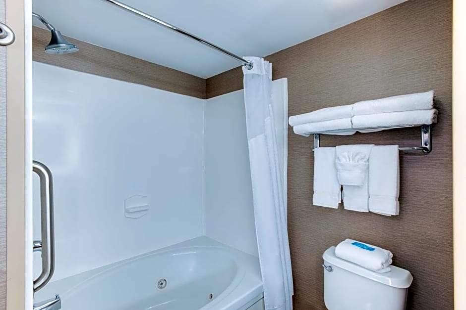Holiday Inn Express Hotel & Suites Bethlehem By IHG