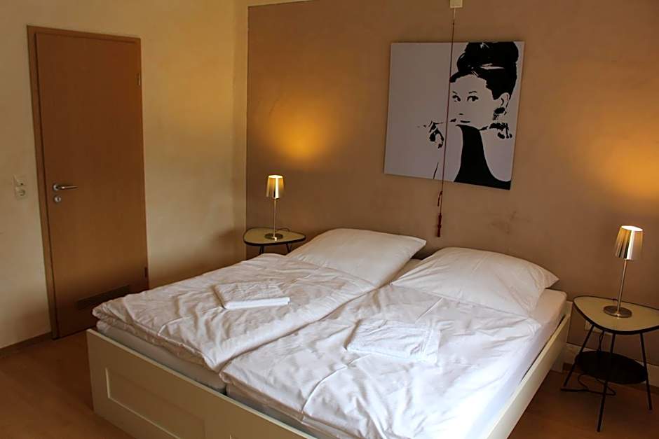 Pastis - Staffless with Self Check-In