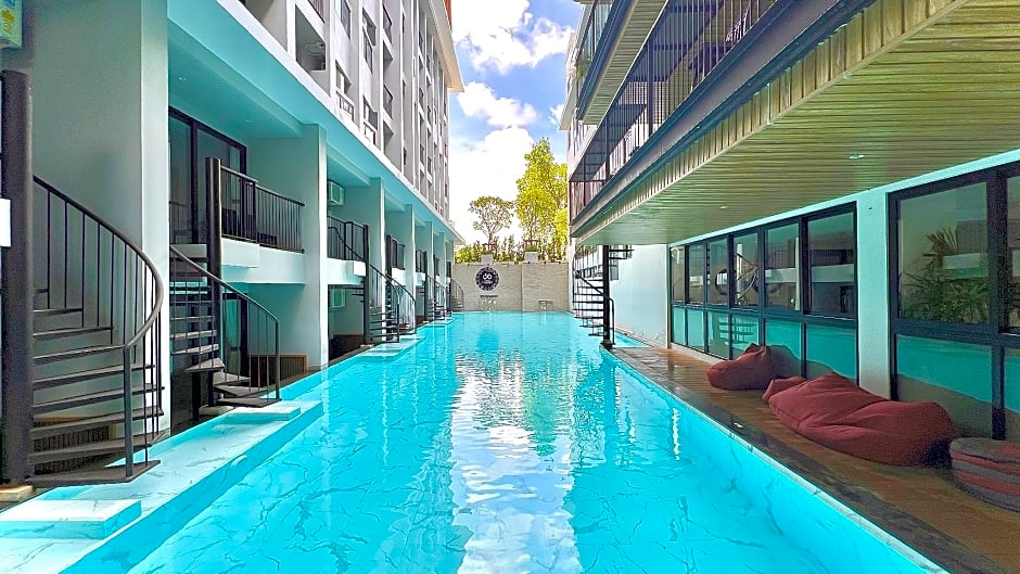 Tour De Phuket Hotel