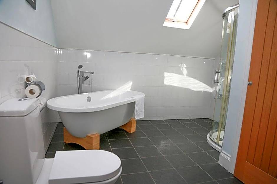 The Maypole at Wellow