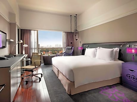 Superior King Room with Club Millésime Access and City View